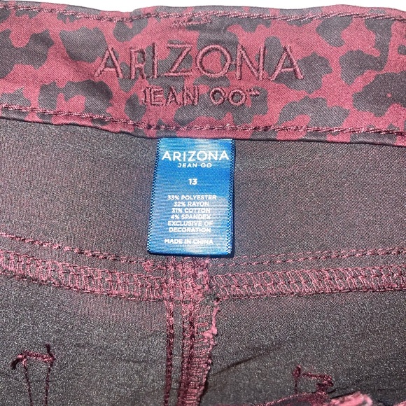 Cheetah print burgundy with black pants - Picture 4 of 4